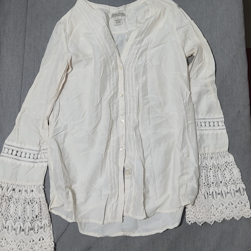 Whitish Vintage shirt Lucky brand:Live in Love (size Small)